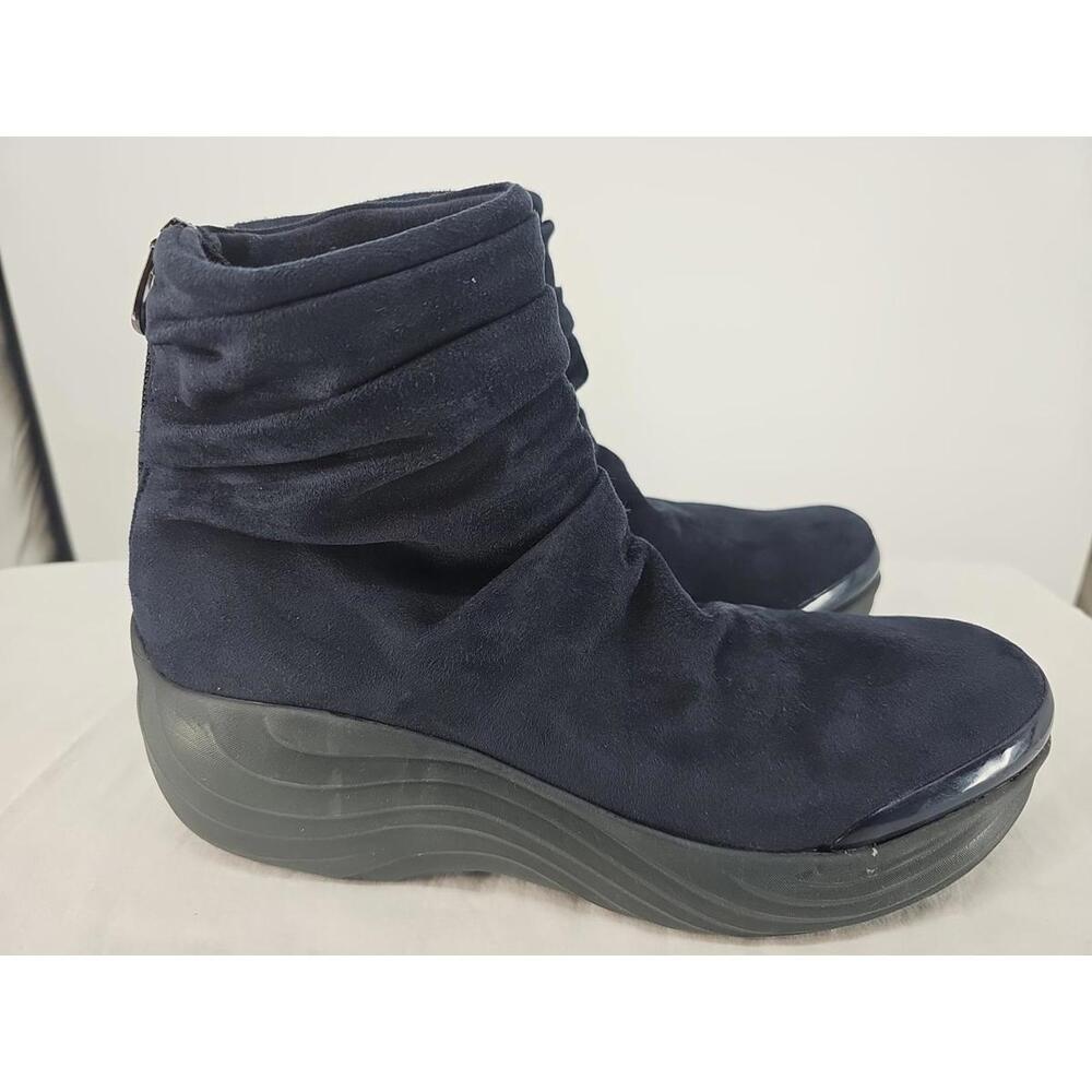 Bzees Women's 11M Navy Ankle Booties Textile Upper Back Zipper